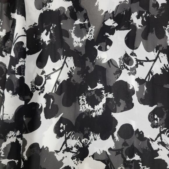 a.n.a Womens Blouse Size PM Black White Floral Sheer Button Front 3/4 Sleeve - Picture 2 of 12
